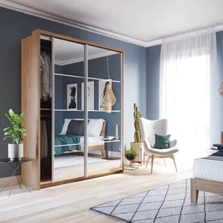 Mirrored sliding-door wardrobe.