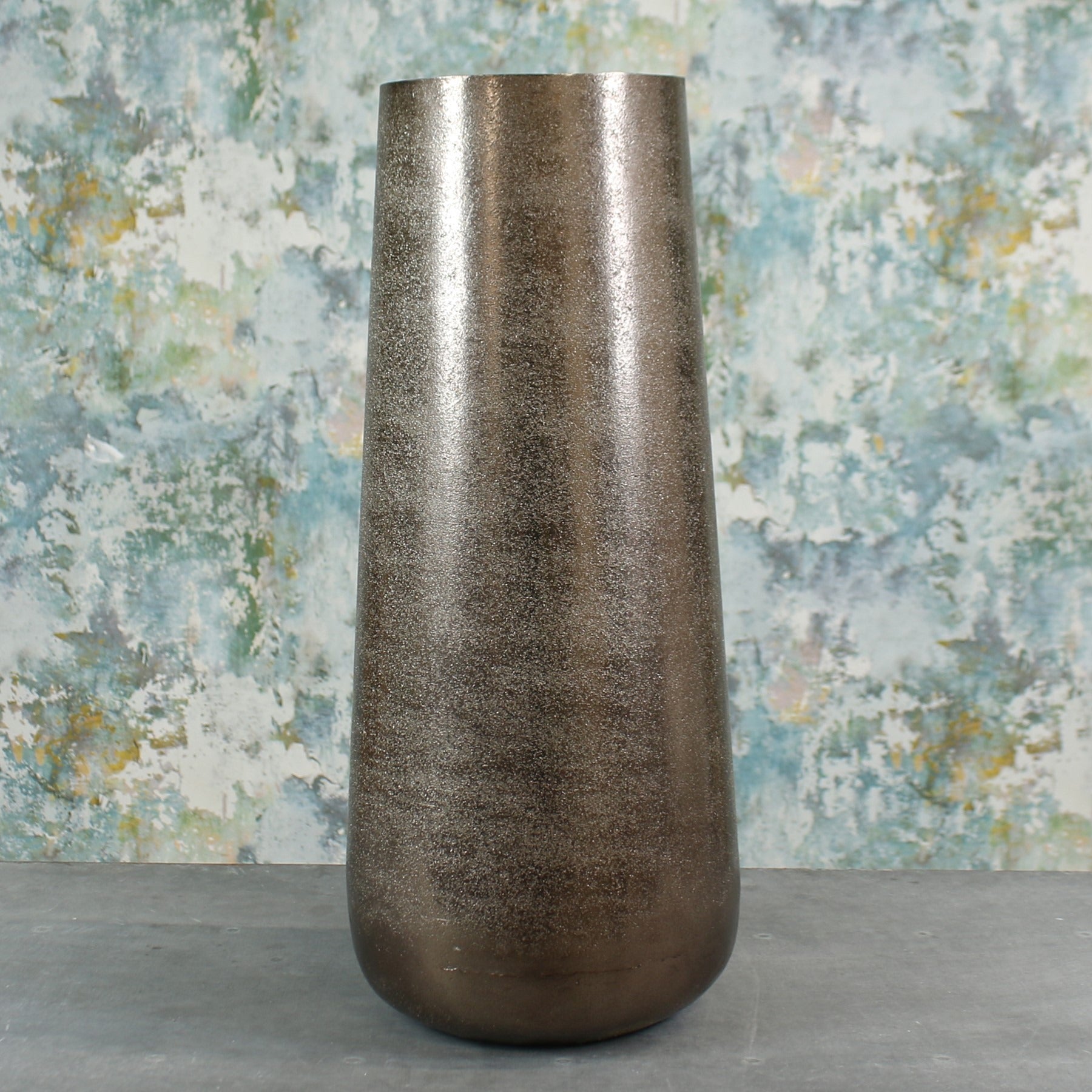 Bronze Mayfair Foyer Vase (Large)