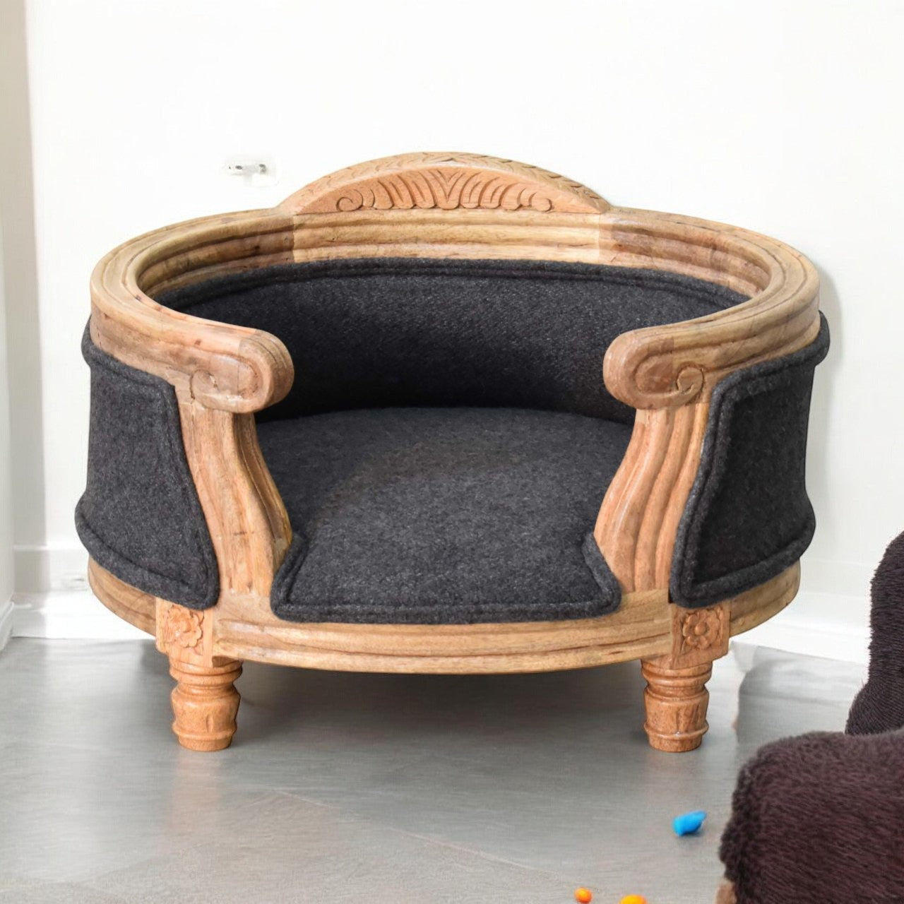 Carved Battleship Tweed Pet Bed | Hand-Carved
