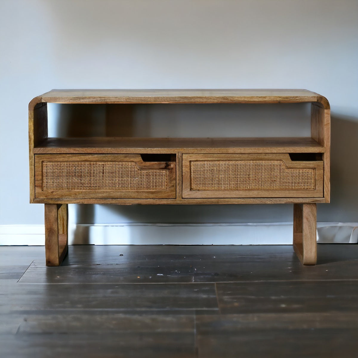 Tallin Media Unit
