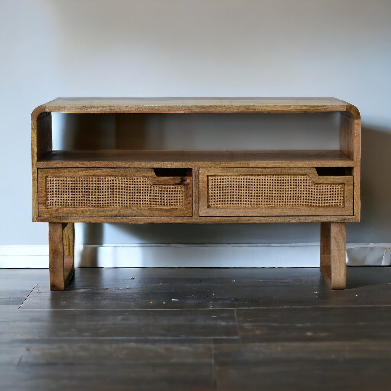 Tallin Media Unit