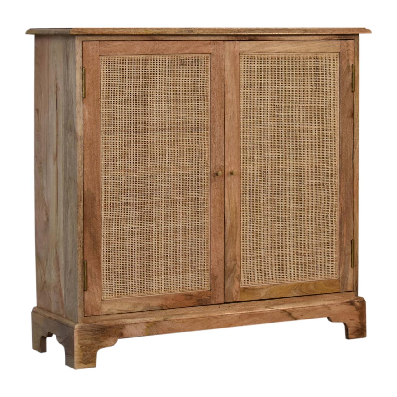 Close-knit Lounge Chest of Drawers