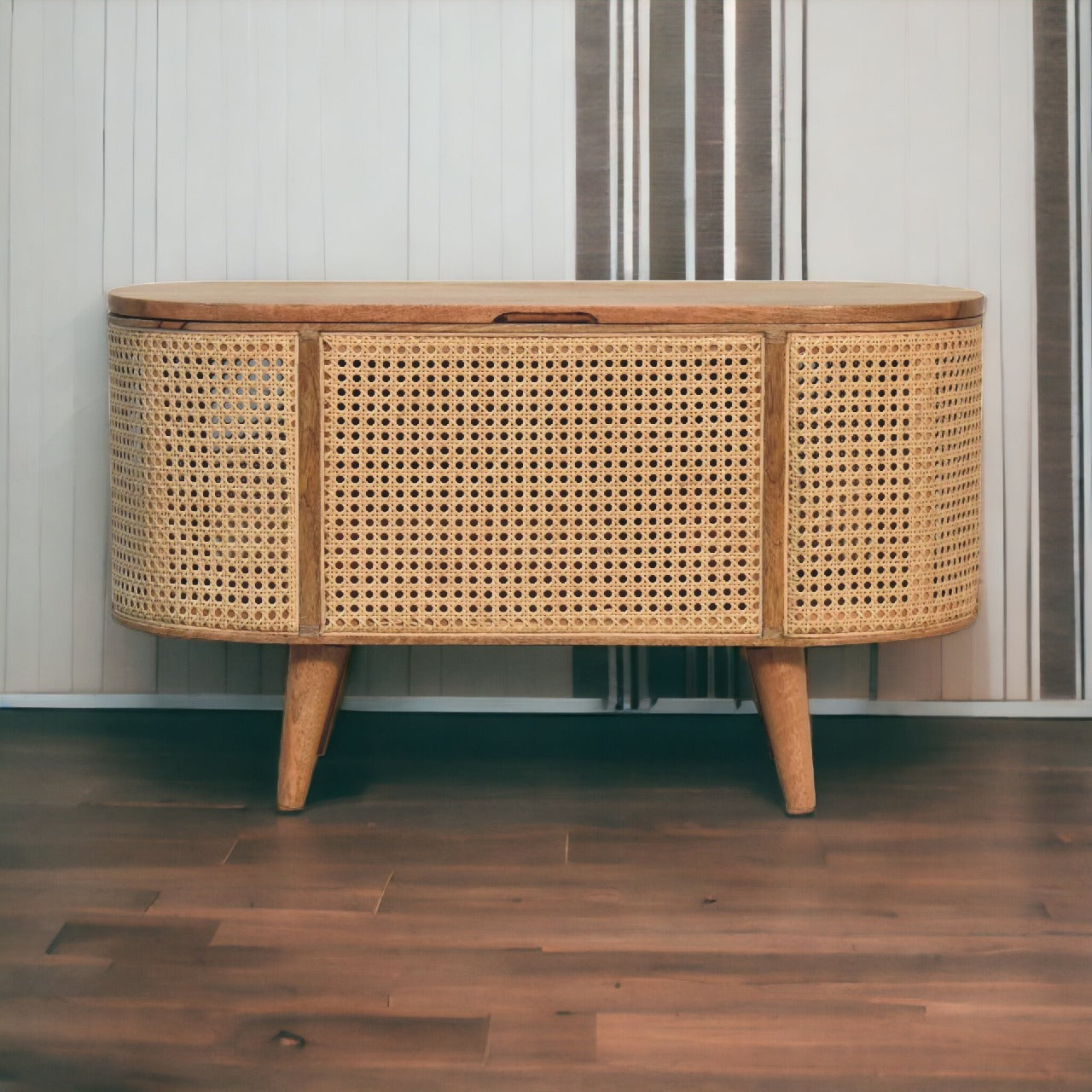 Larrisa Rounded Lid up Blanket Box Storage Bench | Oak Solid Mango Wood