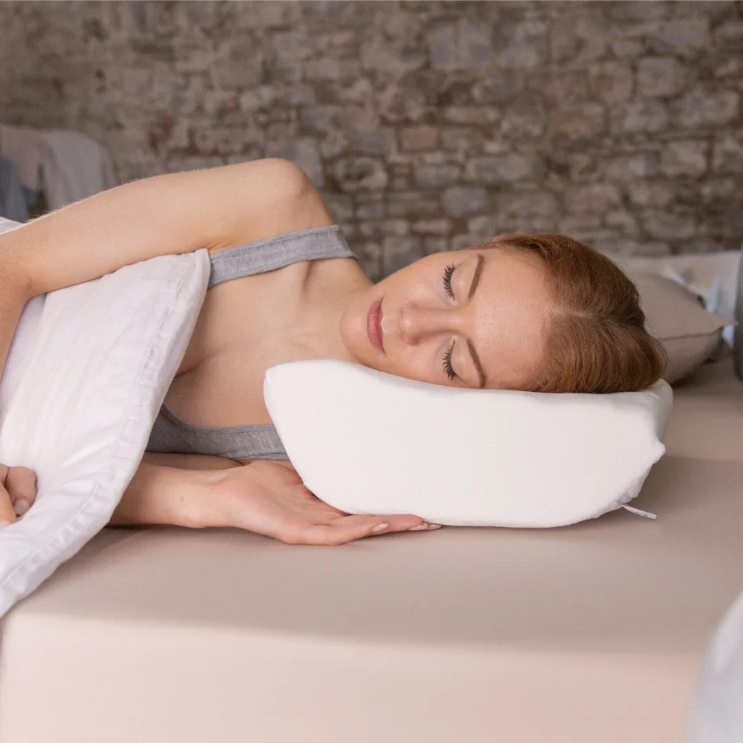 Putnam’s Dreamy Cloud: The Ultimate Memory Foam Pillow for Jetsetters