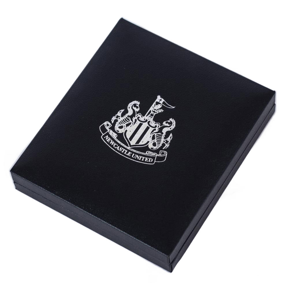 Newcastle United FC 18ct Gold Plated Silver Pendant Chain