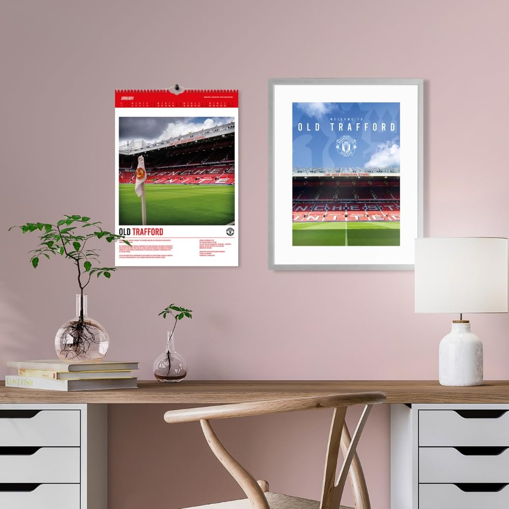Manchester United FC Deluxe Calendar 2027
