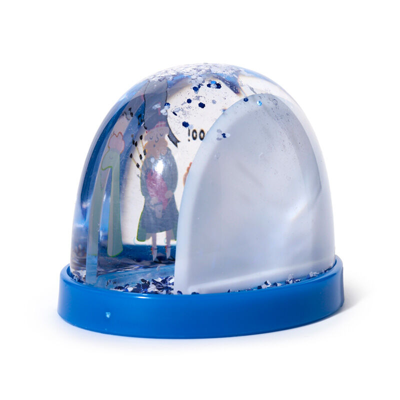 Collectable Snow Storm (Medium) - Scotland Souvenir