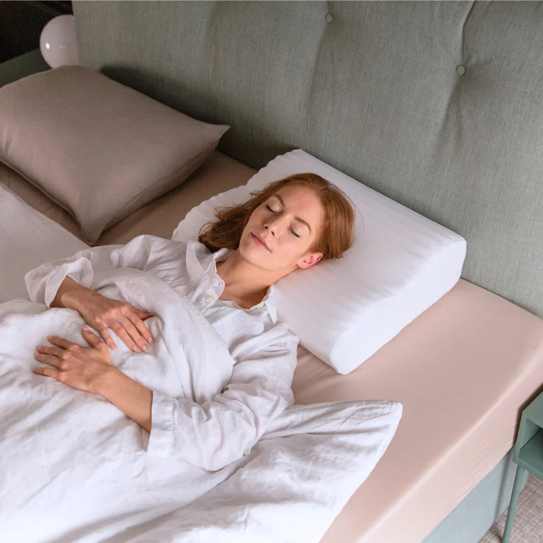 Ocean Embrace: The Ultra-Plush Foam Pillow Mimicking the Gentle Waves