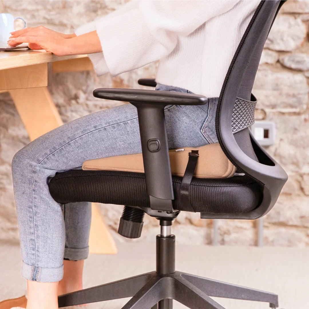 Experience the Comfort Zenith with 11° Slope Coccyx Relief Sitting Wedge! - Wedge