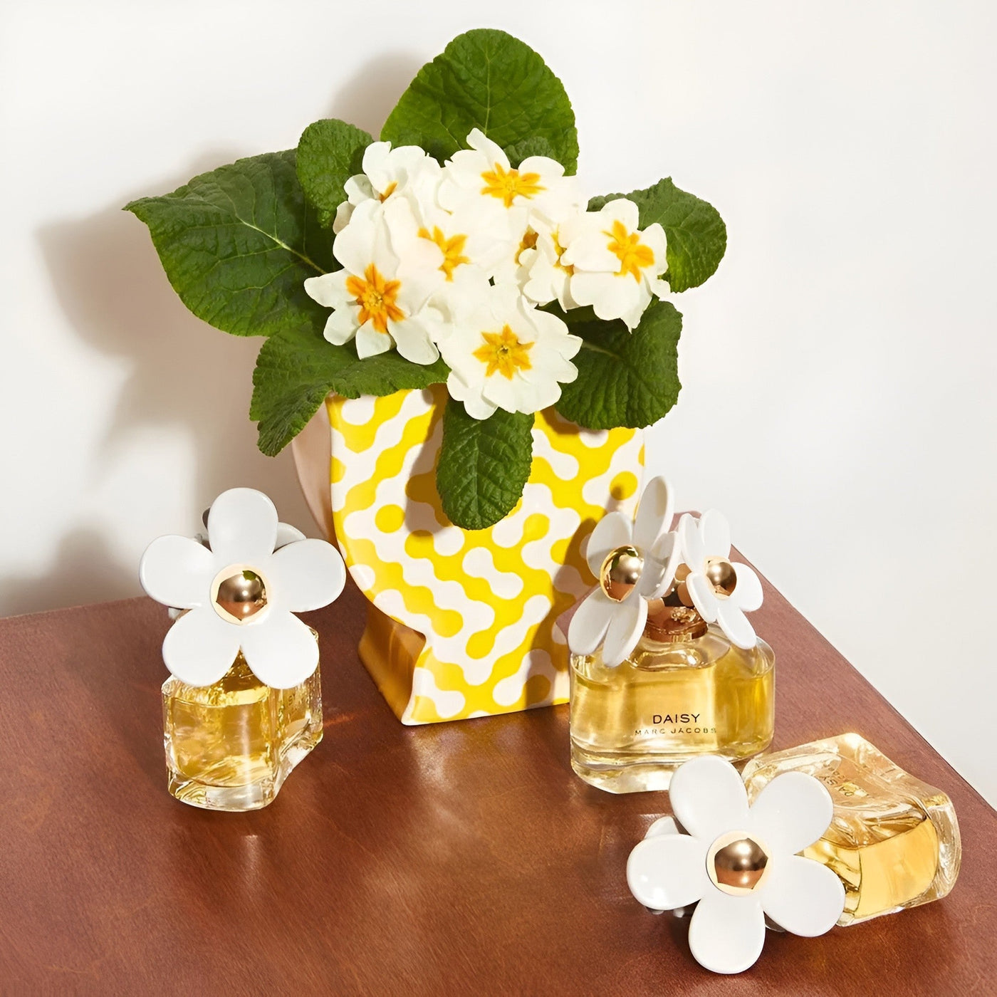 Marc Jacobs Daisy Gift Set 100ml EDT + 75ml Body Lotion + 10ml EDT
