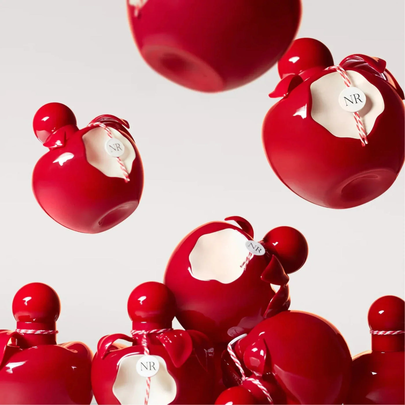Nina Ricci Nina Rouge Gift Set 50ml EDT + 10ml Roll On EDT