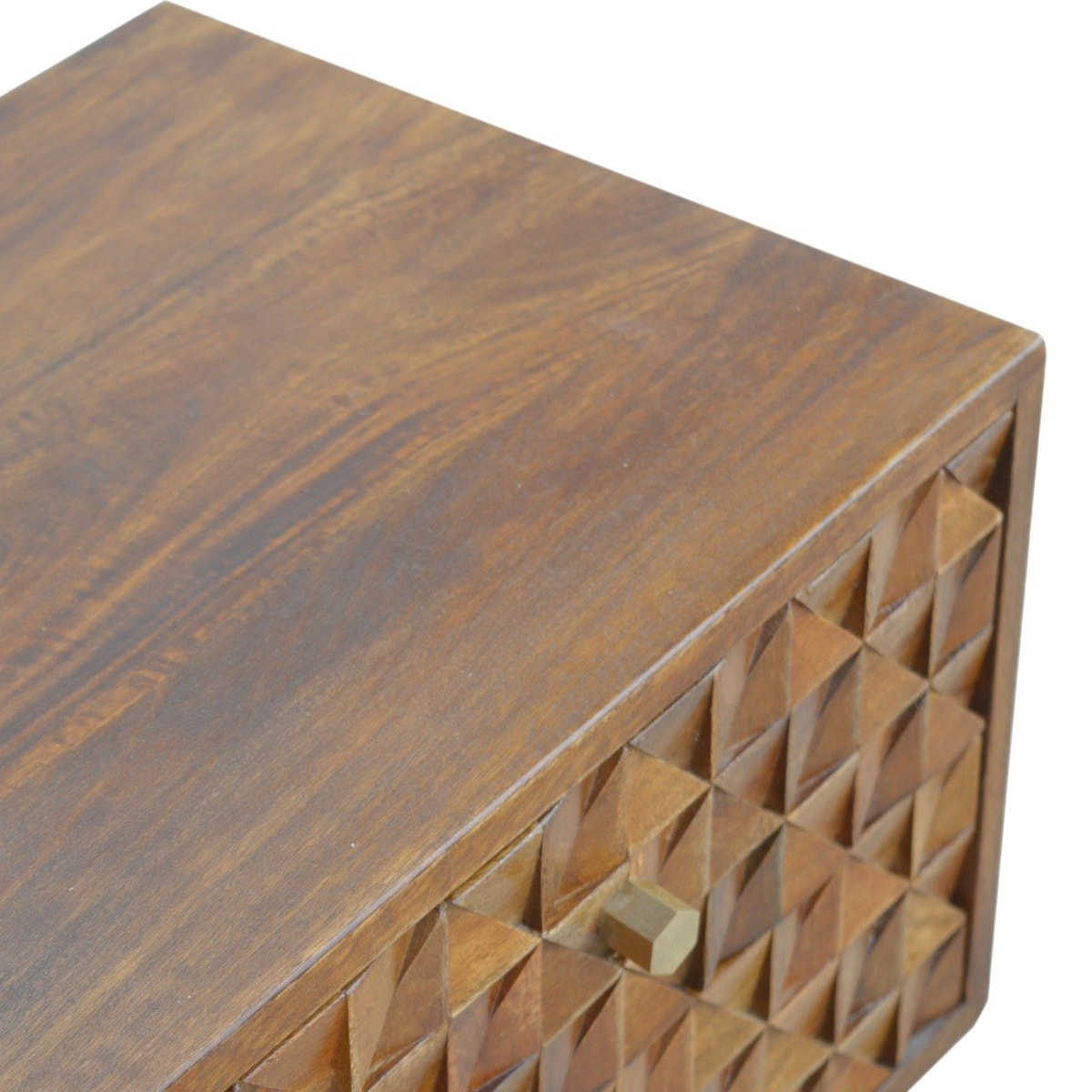Chestnut Diamond Carve Media Unit