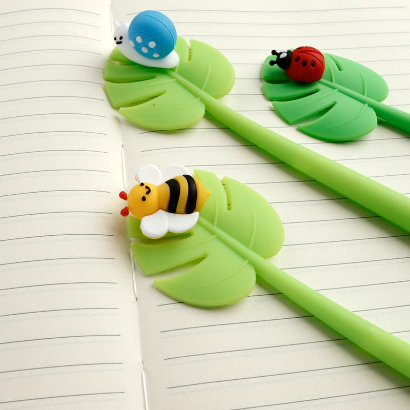 Botanical Gardens Bumble Bee, Ladybird and Snail Leaf Fine Tip Pen-