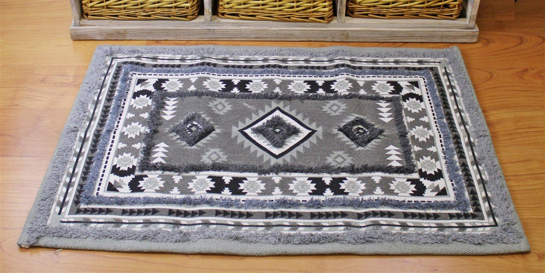 Grey Patterned & Tufted Rug, 60x90cm - £20.99 - Rugs 