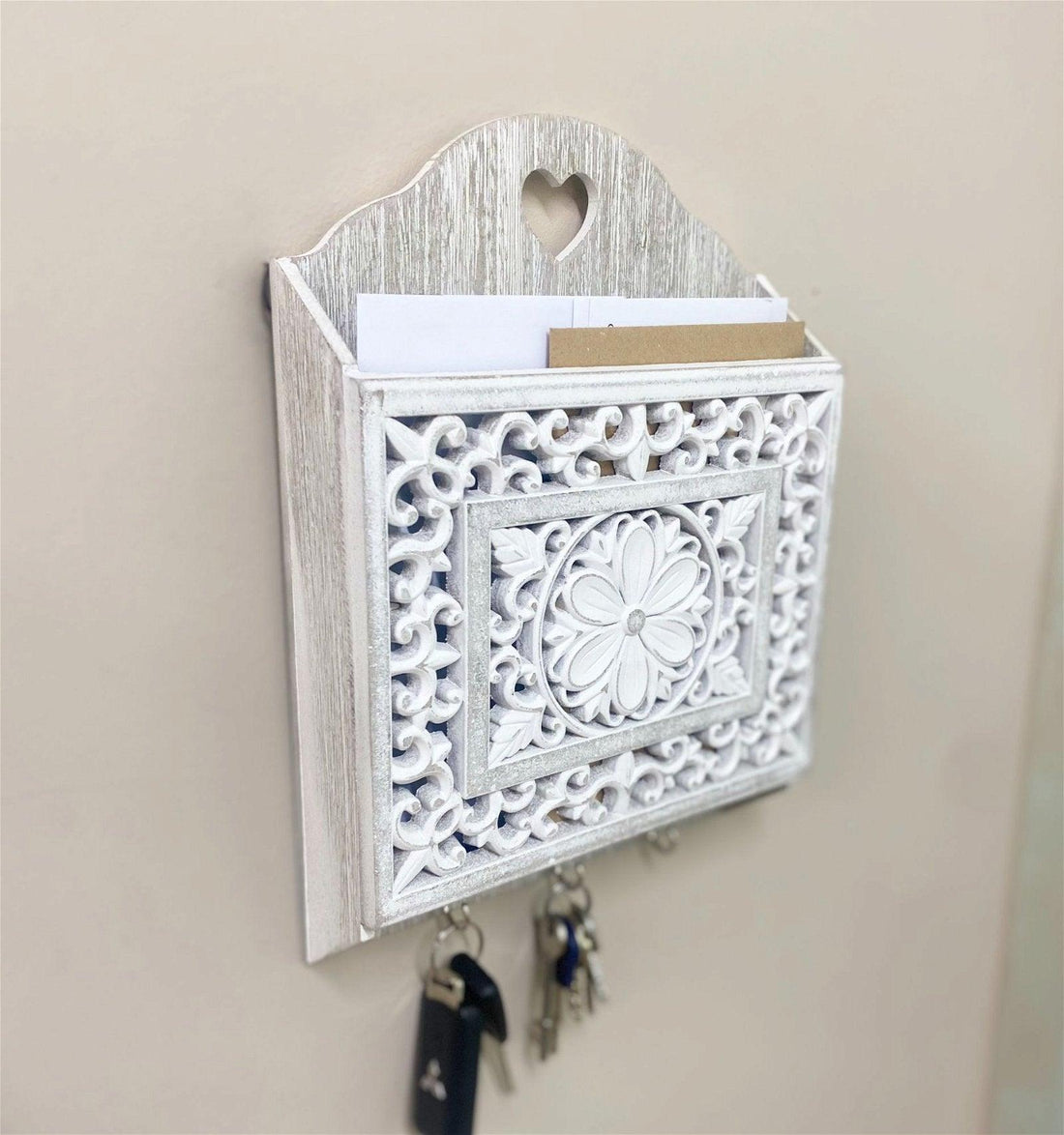 Grey Wooden 3 Hook Key Holder With Cutout Pattern Shelf - £26.99 - Decorative Kitchen Items 