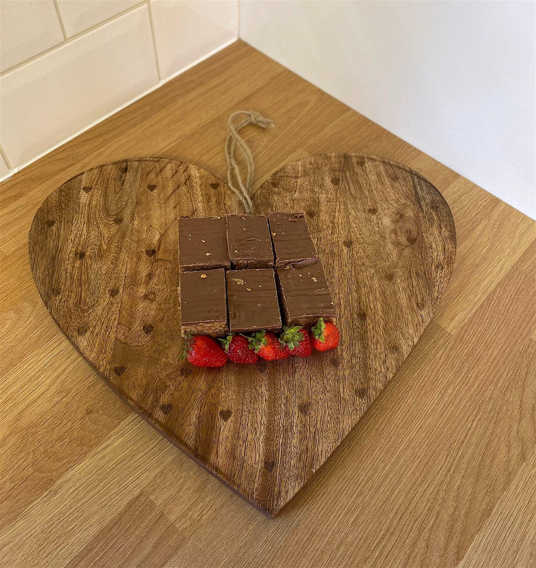 Heart Shaped Wooden Chopping Board 40cm - £28.99 - Trays & Chopping Boards 