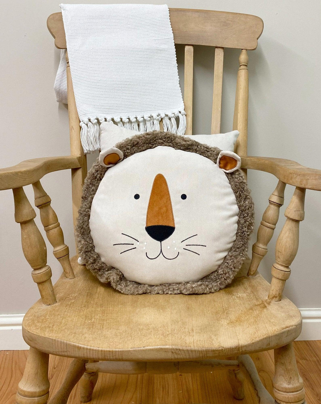 Lion Face Scatter Cushion 40cm - £33.99 - Throw Pillows 