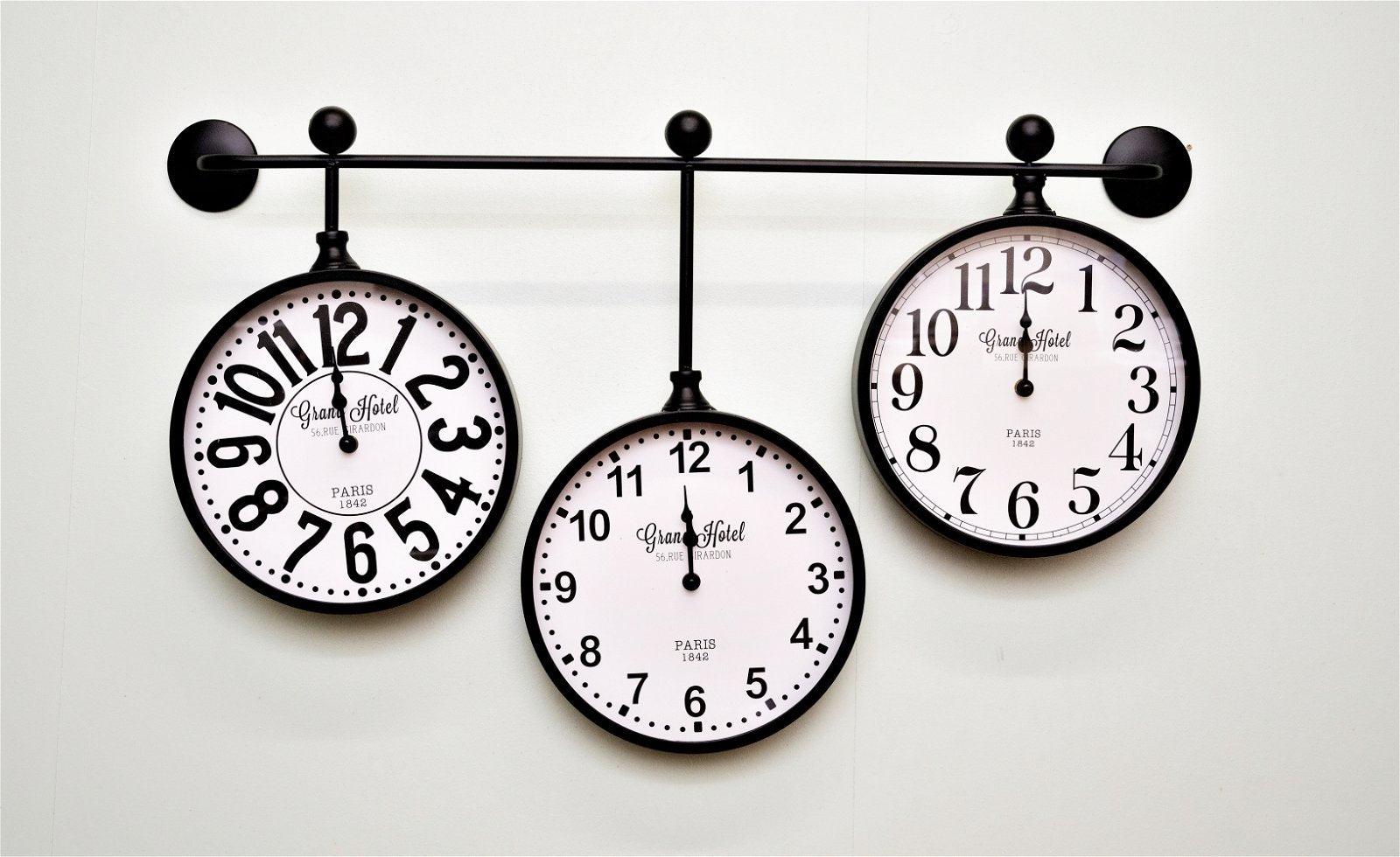 Metal Wall Clocks, Set of 3 Hanging-Wall Hanging Clocks