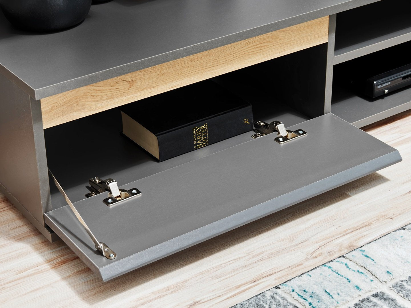 Modo Entertainment Unit-Wall Unit