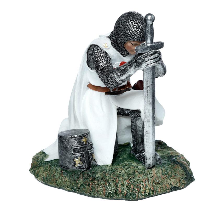 Protector of the Kingdom Knight Kneeling - £12.49 - 