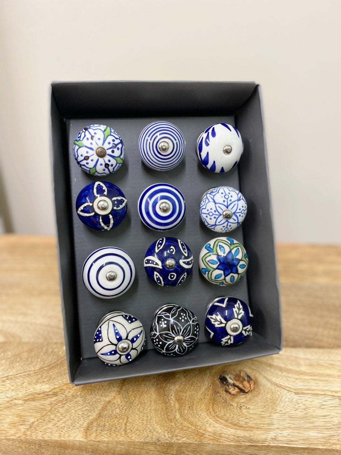 Set Of 12 Ceramic Blue Round Knobs - £53.99 - Doorknobs 